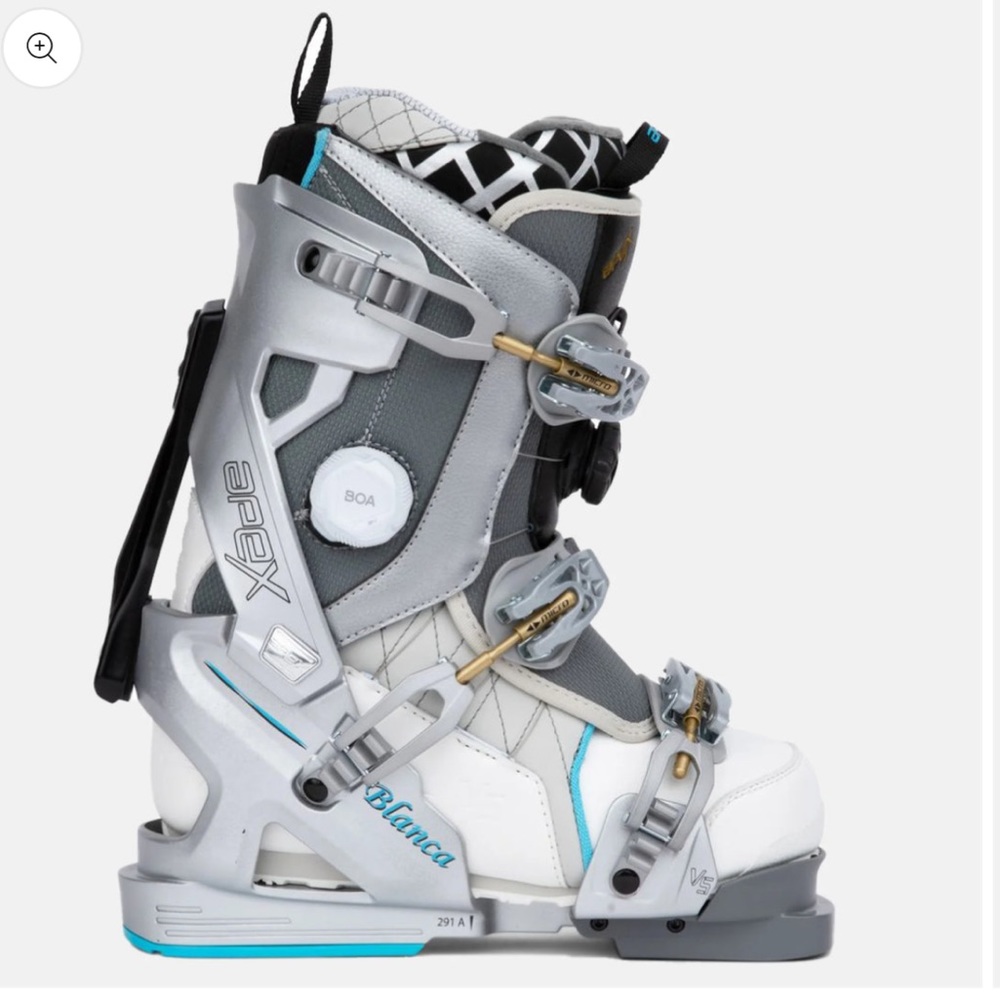 NEW Apex Ski / Snowboard Boots Blanca VS size 26.0
